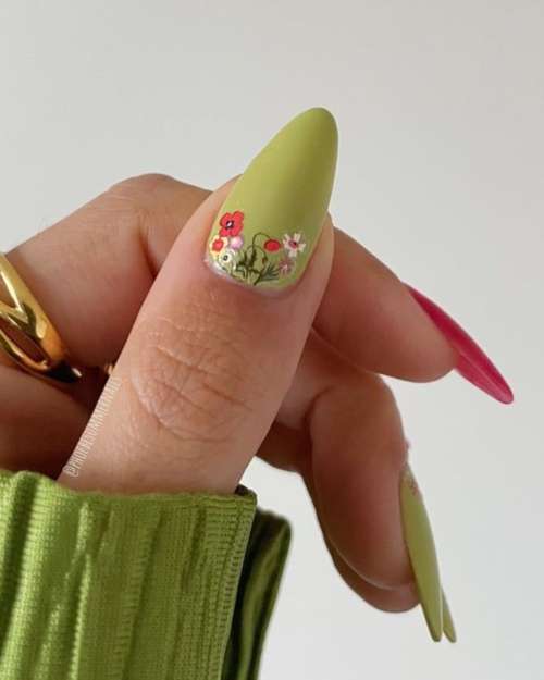 fleurs sur les ongles