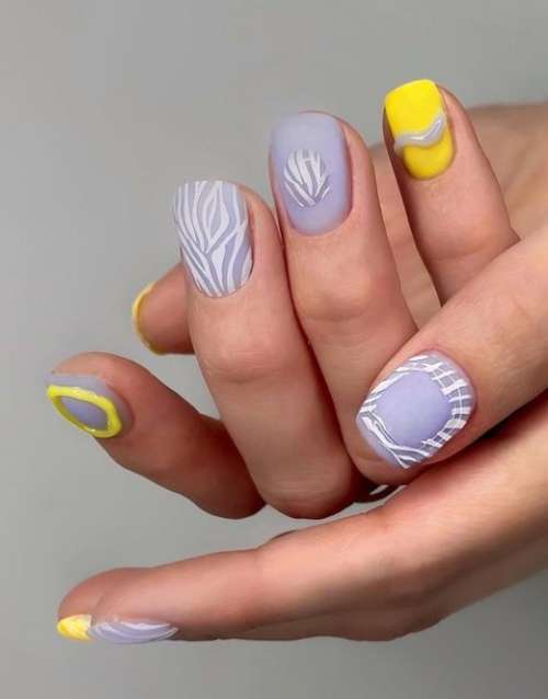 Ongles mats élégants