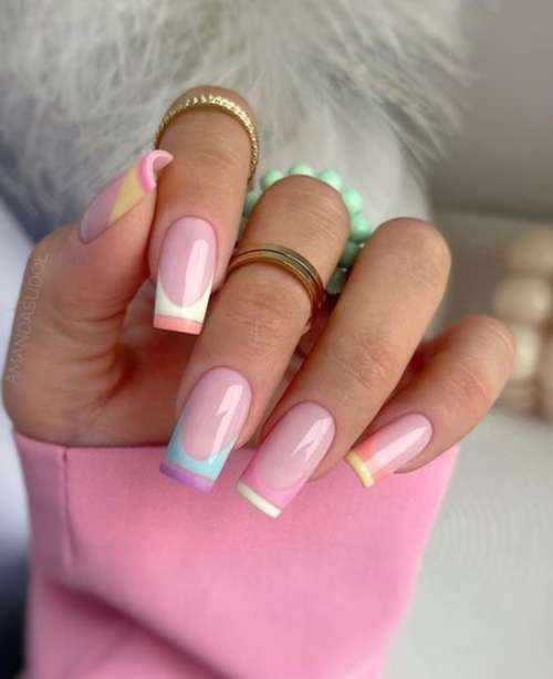 Manucure printanière élégante