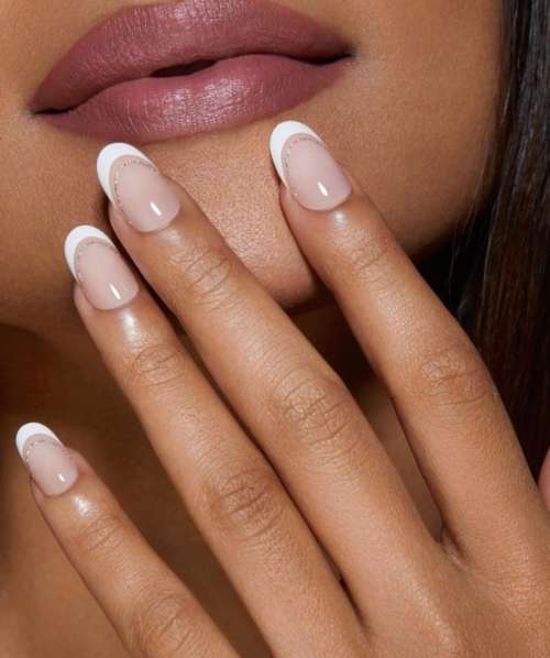 Veste blanche à sequins