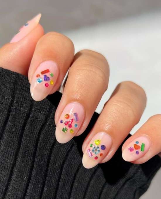 Manucure d'été élégante