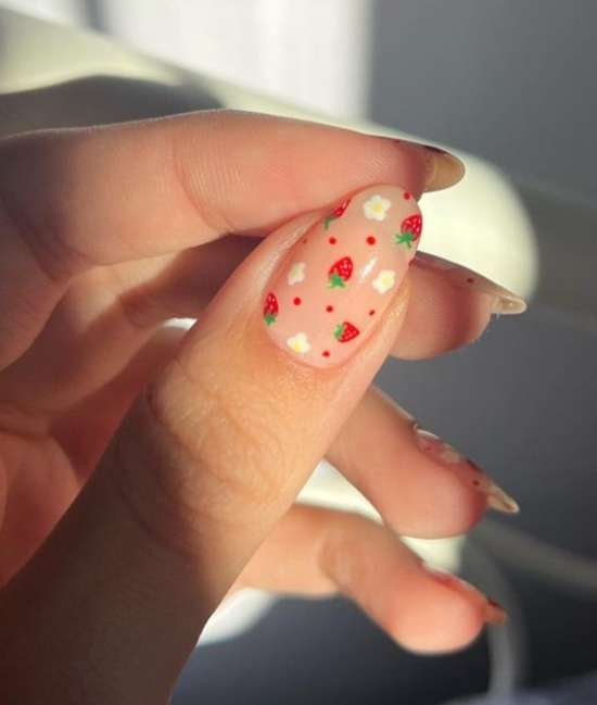 Style manucure court été