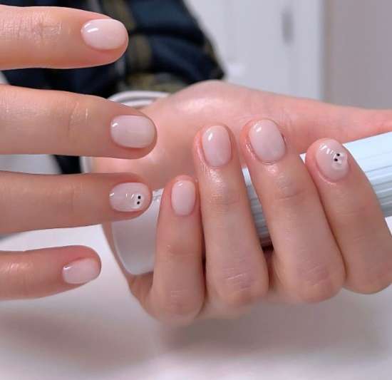 Manucure été 2023 pour ongles courts: design, photo