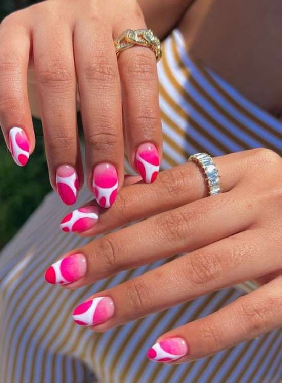 Manucure été 2023 pour ongles courts: design, photo