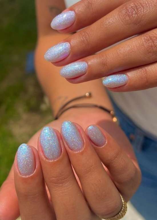 Concevoir des ongles courts d'été