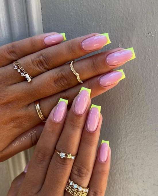 Manucure été 2023 pour ongles courts: design, photo