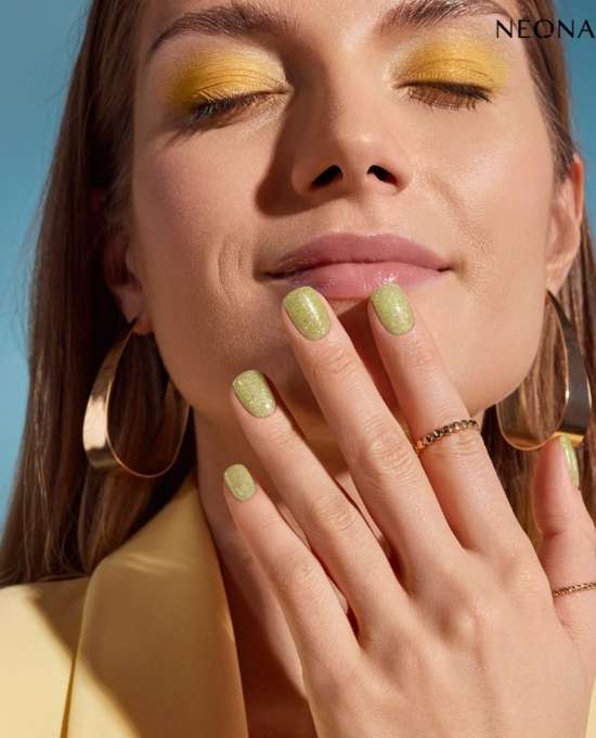 Manucure élégante été 2023 - nouveautés tendances, photo