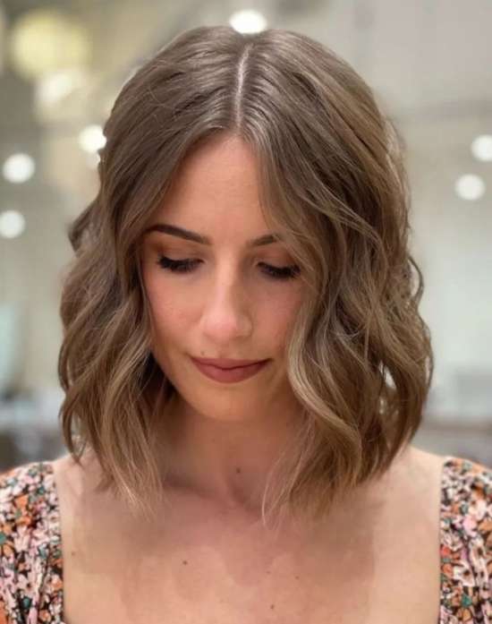 Coupe de cheveux longue style bob