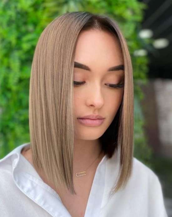 Coupe de cheveux longue comme un bob