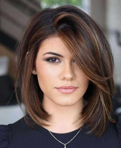 Bob long avec une frange tendance