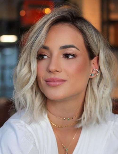 Caret allongé: photos de belles coupes de cheveux 2023